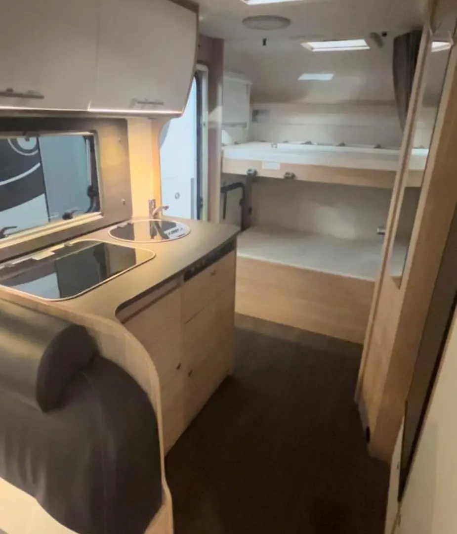 Autocaravana Para 6 马拉加 豪华帐篷